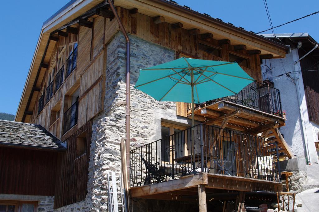 Appartement Dans Chalet De Montagne Bozel Room photo